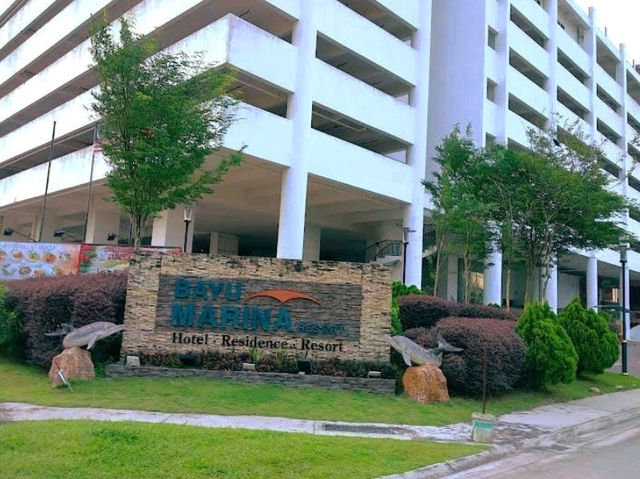 🌅 Bayu Marina Resort, Johor Bahru – Waterfront Stay with City Views