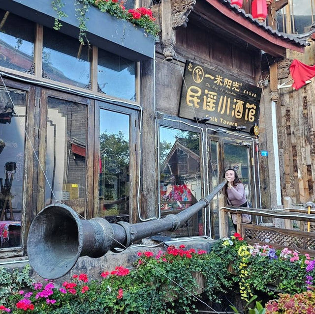 Lost in the Magic of Lijiang Old Town 