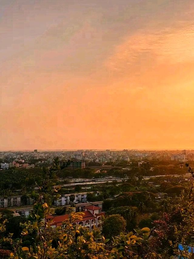 🌄🌿 Batali Hill – Chittagong’s Panoramic Viewpoint 🌄🌿 Batali Hill – Chittagong’s Panoramic Viewpoint