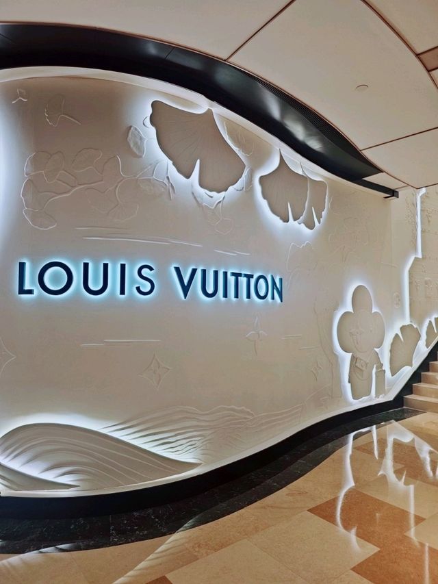 【上海で無料没入体験👜✨】📍Louis Vuitton「Visionary Journeys Shanghai」 【上海で無料没入体験👜✨】📍Louis Vuitton「Visionary Journeys Shanghai」