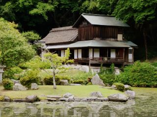 ソロイストの水の庭園：お水園