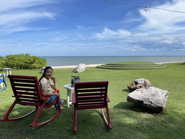 พักใจที่ Baba Beach club Hua Hin 