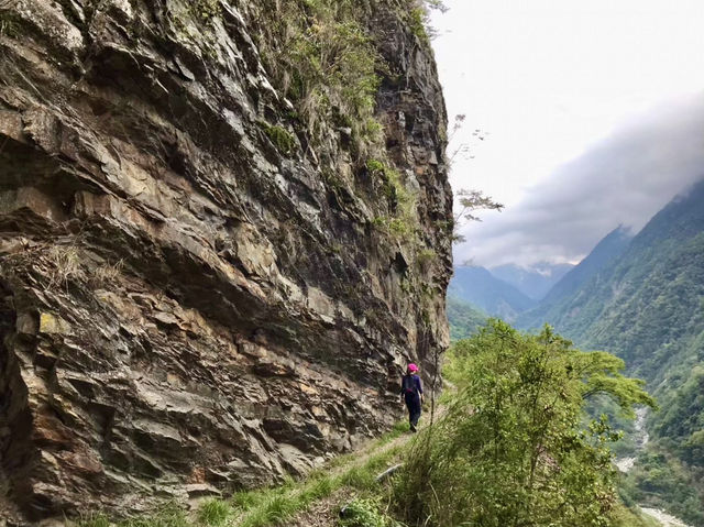 《八通關古道 •峽谷與瀑布的輕冒險》 《八通關古道 •峽谷與瀑布的輕冒險》