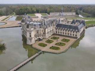 法國🇫🇷 尚蒂伊城堡 Château de Chantilly｜童話裡的湖畔宮殿