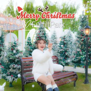 눈이 내리는 가운데 펼쳐지는 환상적인 겨울 축제 ⛄️❄️