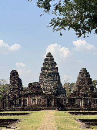 เมืองหลักคือนครราชสีมา