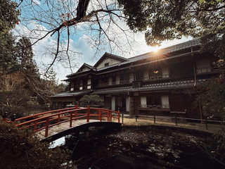 「東京站建築師親自設計！隱身大阪山林裡的百年百年溫泉旅館——天見溫泉 南天苑 ⛩️」