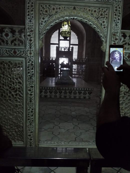 The Taj Mahal: A Timeless Love Story Carved in Marble