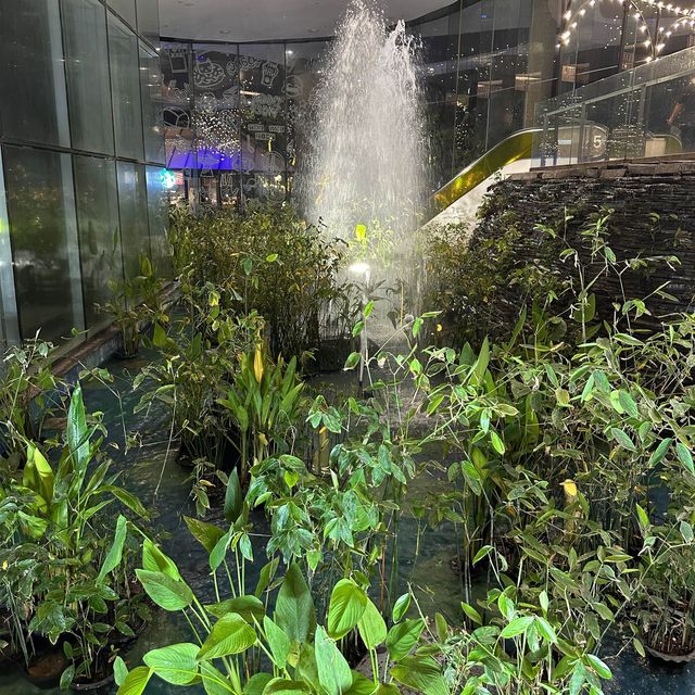 連續三年獲米芝蓮推介嘅連鎖泰國菜Nara 