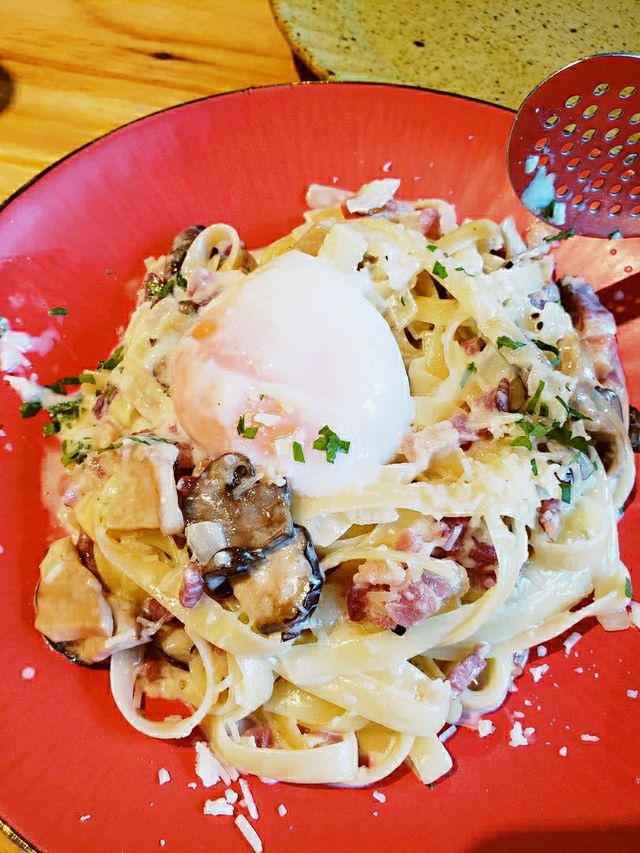 《舊區新食滿驚喜》