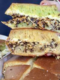 一週只營業一天爆餡月亮餅「Wahaha Martabak」