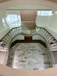 밴쿠버 다운타운에 있는Vancouver Art Gallery 