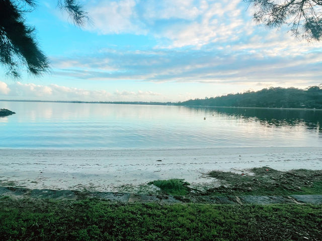 🏃‍♂️🌅 Sunrise Run Goals Along the Swan River 🏞️✨