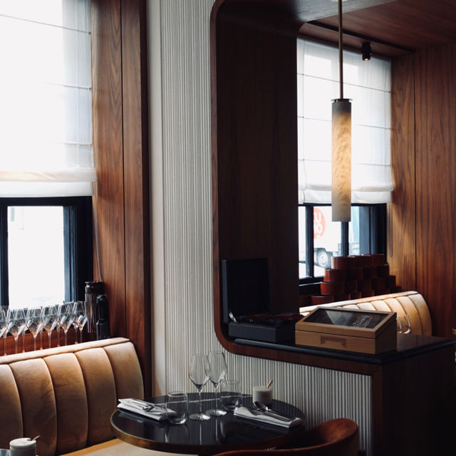 🇫🇷｜Brilliant hotel with Paris vibe