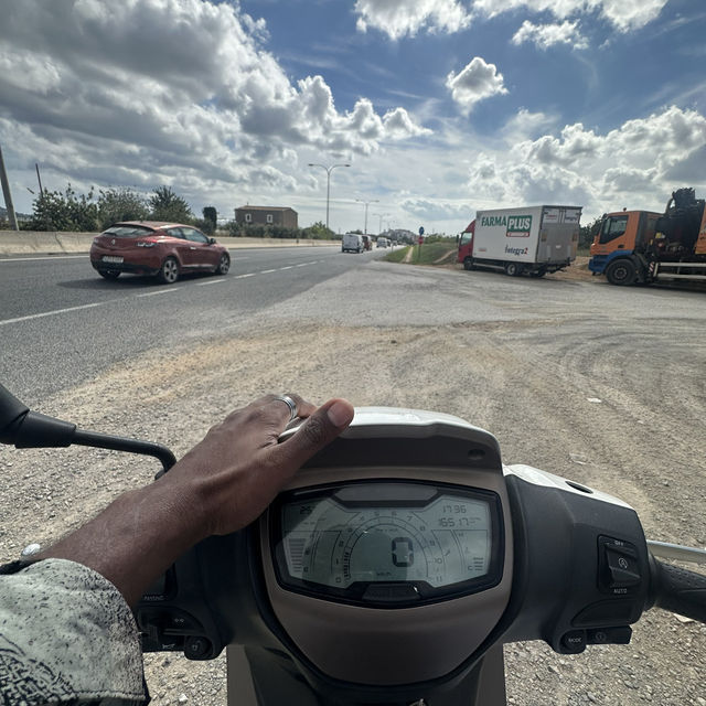 Renting a scooter in Ibiza 