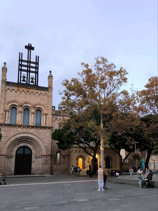 🎶 History and Community at Santa Maria de Castelldefels ⛪