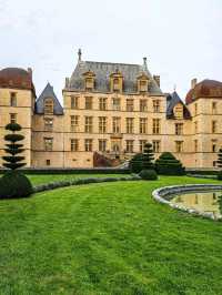 Château de Fléchères: A Baroque Gem in the Heart of Beaujolais