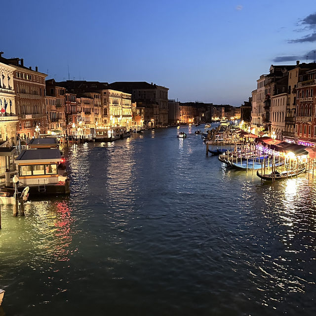 A perfect blend of comfort and convenience — made our Venice trip truly memorable!
