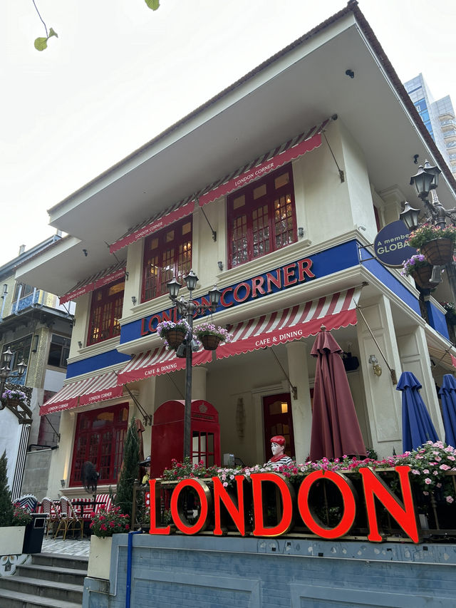 Walking through legend. Or must do in Ho Chi Minh