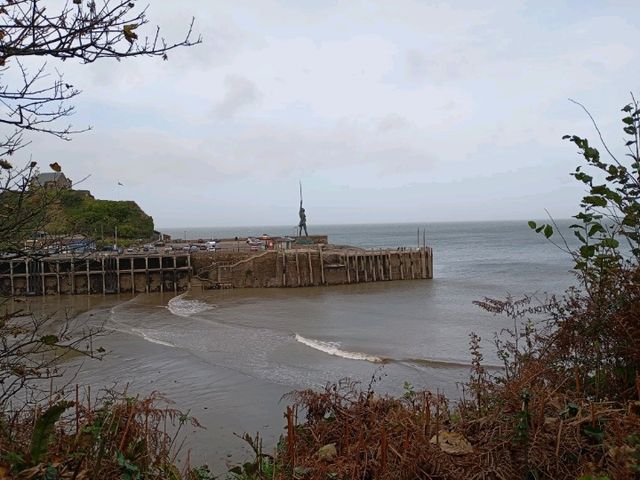 A walk around the harbour Ifracombe Devon 