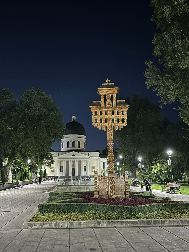 🌳 Chișinău: Europe's Green & Unexplored Capital