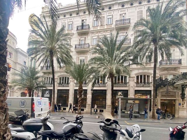 Cloudy Streets Vibes☁️