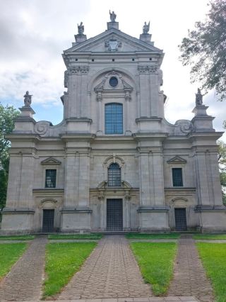 The Hidden Gem: Church of the Holy Spirit and Our Lady of Sorrows 🔥✨