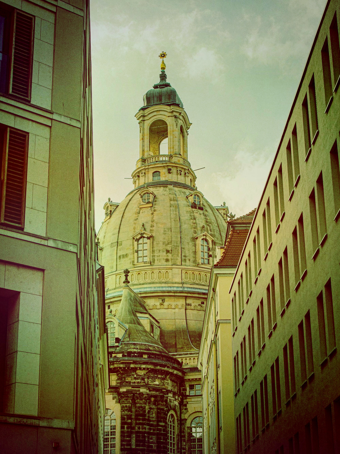 重建嘅巴洛克傑作：德累斯頓聖母教堂 (Frauenkirche Dresden)