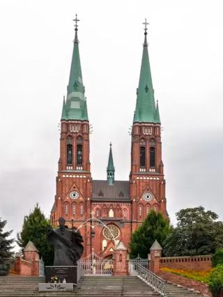 The Basilica of St. Anthony of Padua: Rybnik’s Neogothic Icon ⛪✨