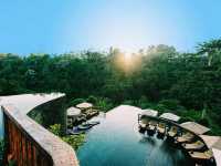 Bali's Hanging Gardens of Bali Hotel's double-decker infinity pool, I'm in awe!