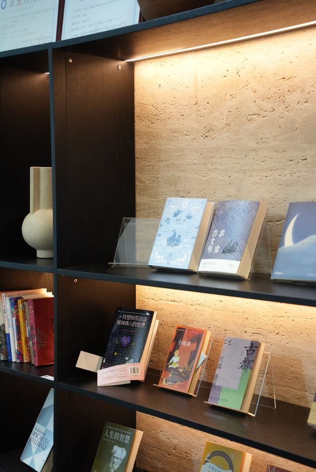 離譜了，在亞朵住到不想回家！！！