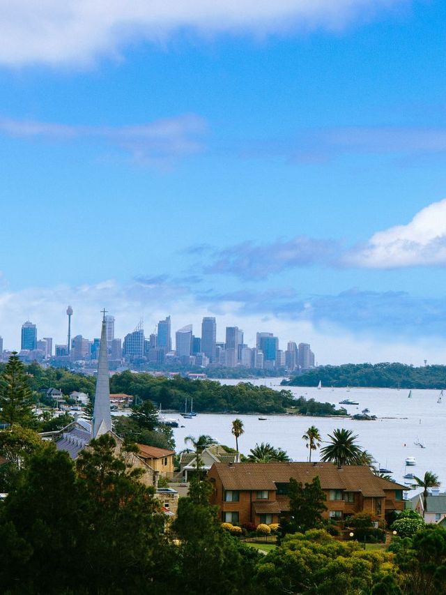 🌊 Sydney's Top Spots for Sun, Surf, and Scenic Views 🏖️