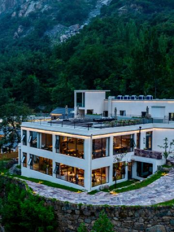 如果你不想返工,就來新鄉過一種仙境生活吧。