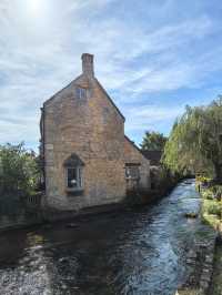 英格蘭最美鄉村之一·科茨沃爾德（Cotswolds）。