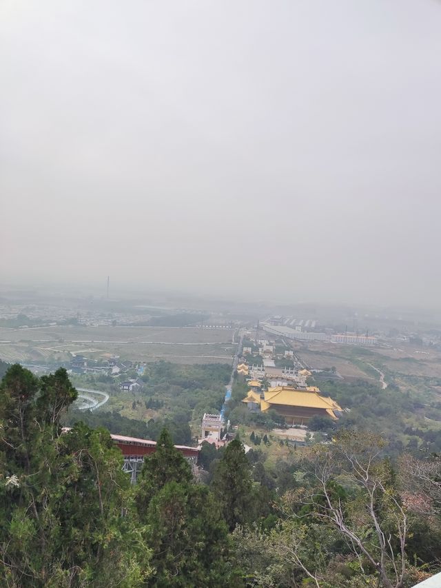千年石窟群隨願白佛山……