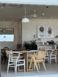 Discover My Favorite Coffee Shop in Aewol, Jeju Island!