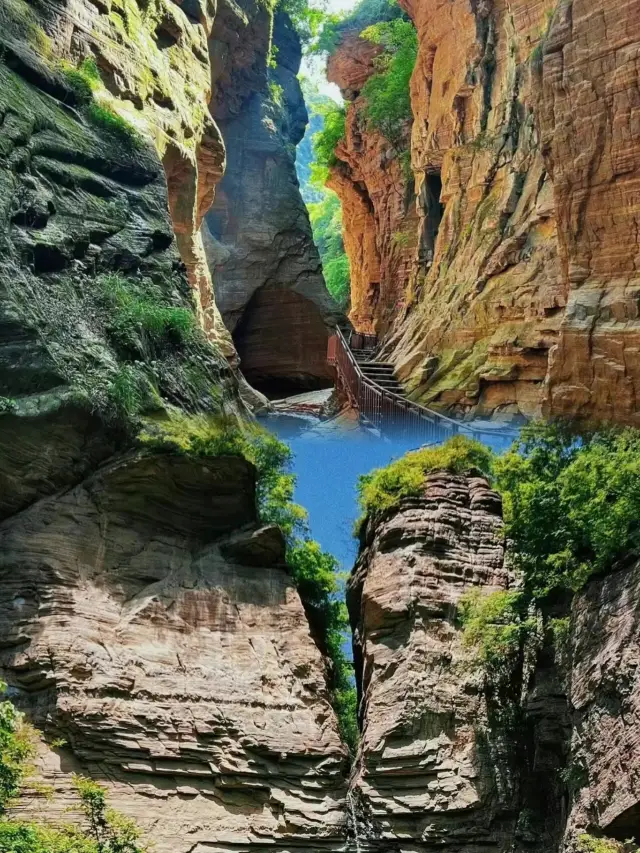 Longtan Grand Canyon | A geological wonder sculpted by nature.