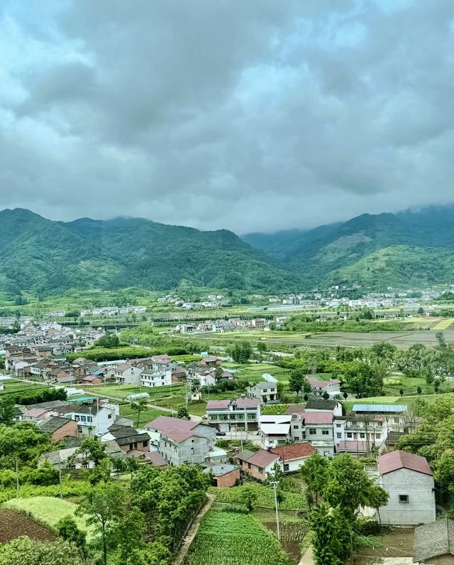 陝南一個人也沒有！彷彿在海邊絕美島嶼露營地