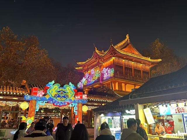 南京夫子廟秦淮風光帶，夢回六朝！