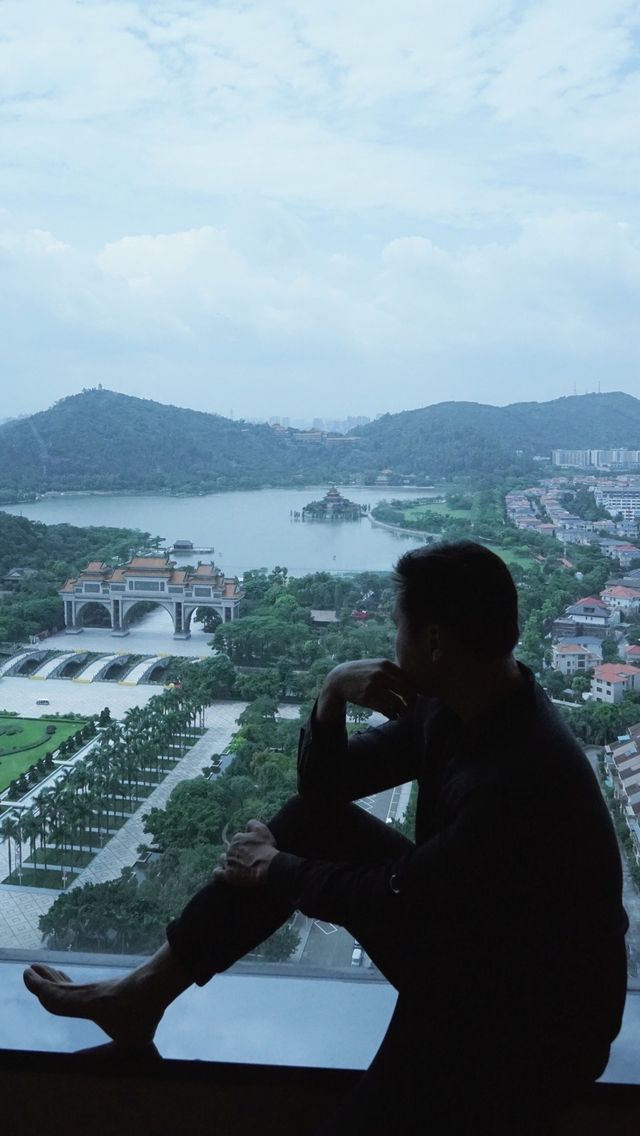 能俯瞰順峰山公園全景的順德地標酒店