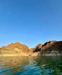 在阿聯酋Hatta Dam，邂逅一場水上浪漫！