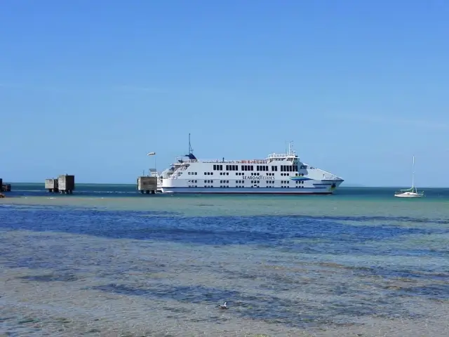 澳洲索倫托馬里納港：夢幻海景與悠閒時光的完美結合