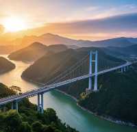 漫步越南河江天空之橋，邂逅雲端奇景