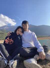 為了這家侘寂風酒店，我們倆趁著週末專程去了趟麗江