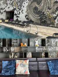 這對情侶激動到哭了,來香港一定要住這家酒店!!