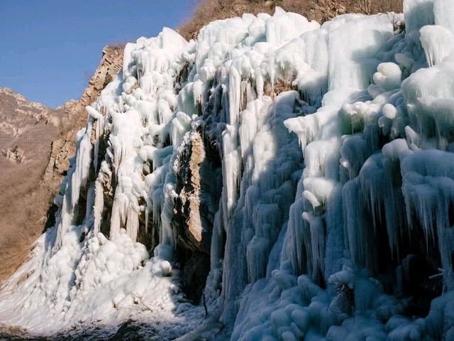 You Won’t Believe This Frozen Wonderland Is Just Outside Beijing! ❄️