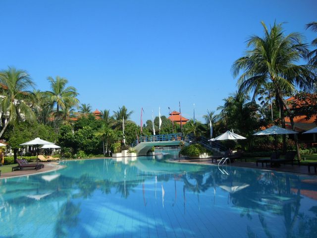 巴厘島阿優迪亞度假村：入住印尼傳統風情的夢想   地址：Jl. Pantai Mengiat 