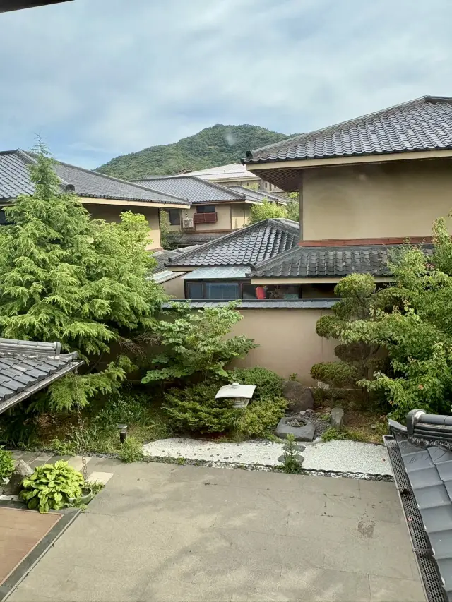 다롄 진스탄, 가족과 함께하는 갯벌 체험으로 새로운 휴가를 즐기세요