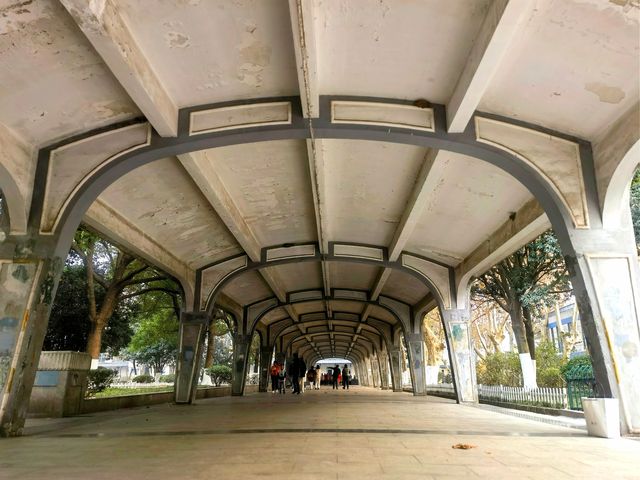 秋日懷舊之旅:古惠濟寺與浦口火車站一日遊 秋日懷舊之旅:古惠濟寺與浦口火車站一日遊