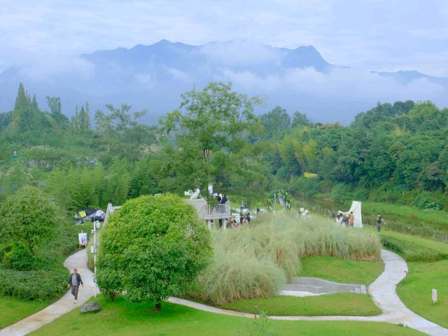 At the foot of Qingcheng Mountain, Chengdu – Come here to embrace pure comfort.